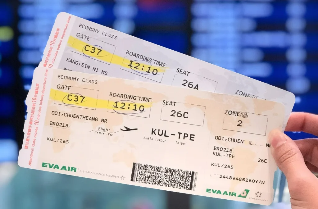 thong-tin-ve-may-bay-eva-air